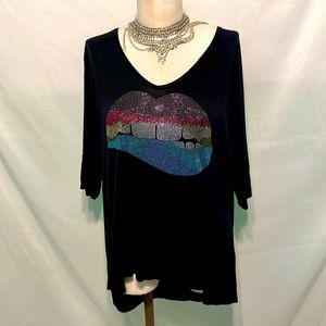 Lauren Moshi 3/4” sleeve Sparkly Lips shirt size Large